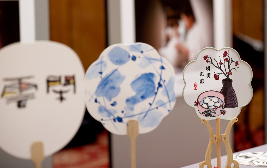 �@��9��17����Ӣ�������Ĕz�ġ����Ĺ��˕r��������China�������(zh��n)�Ļ������������ƏV����ϵ��������}��ˇƷ��